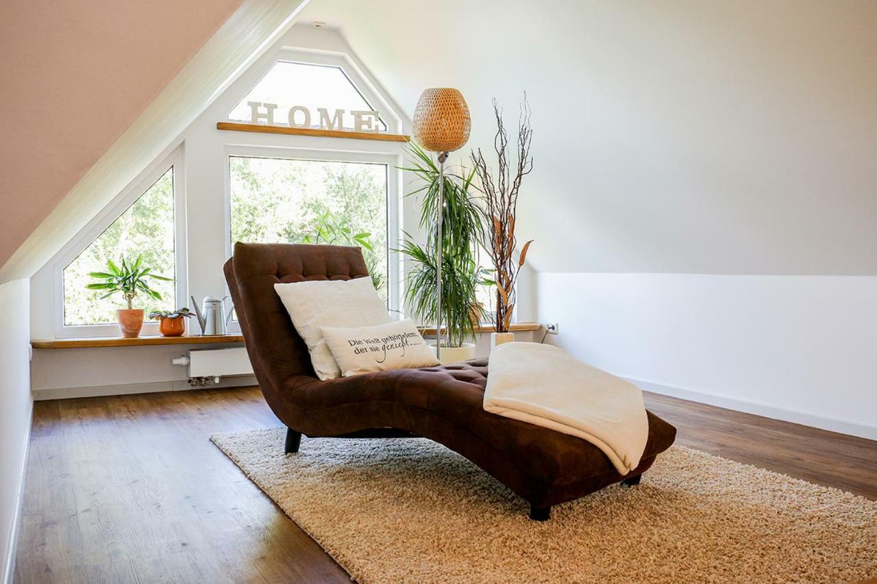 Ferienwohnung Im Schlossgarten Herbsleben Bagian luar foto